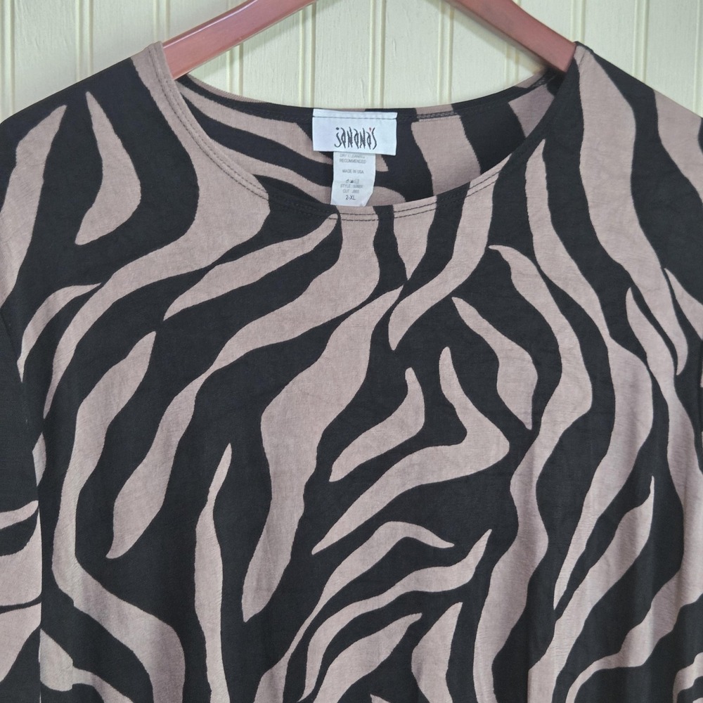 Janana's Shirt Womens‎ Plus 2XL Black Round Neck Short Sleeve Animal Print Tunic